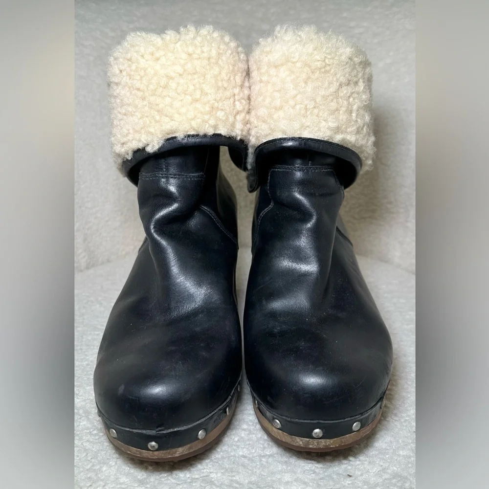 UGG Lynnea 1958 black leather boots booties fold over shearling‎ warm cozy thick